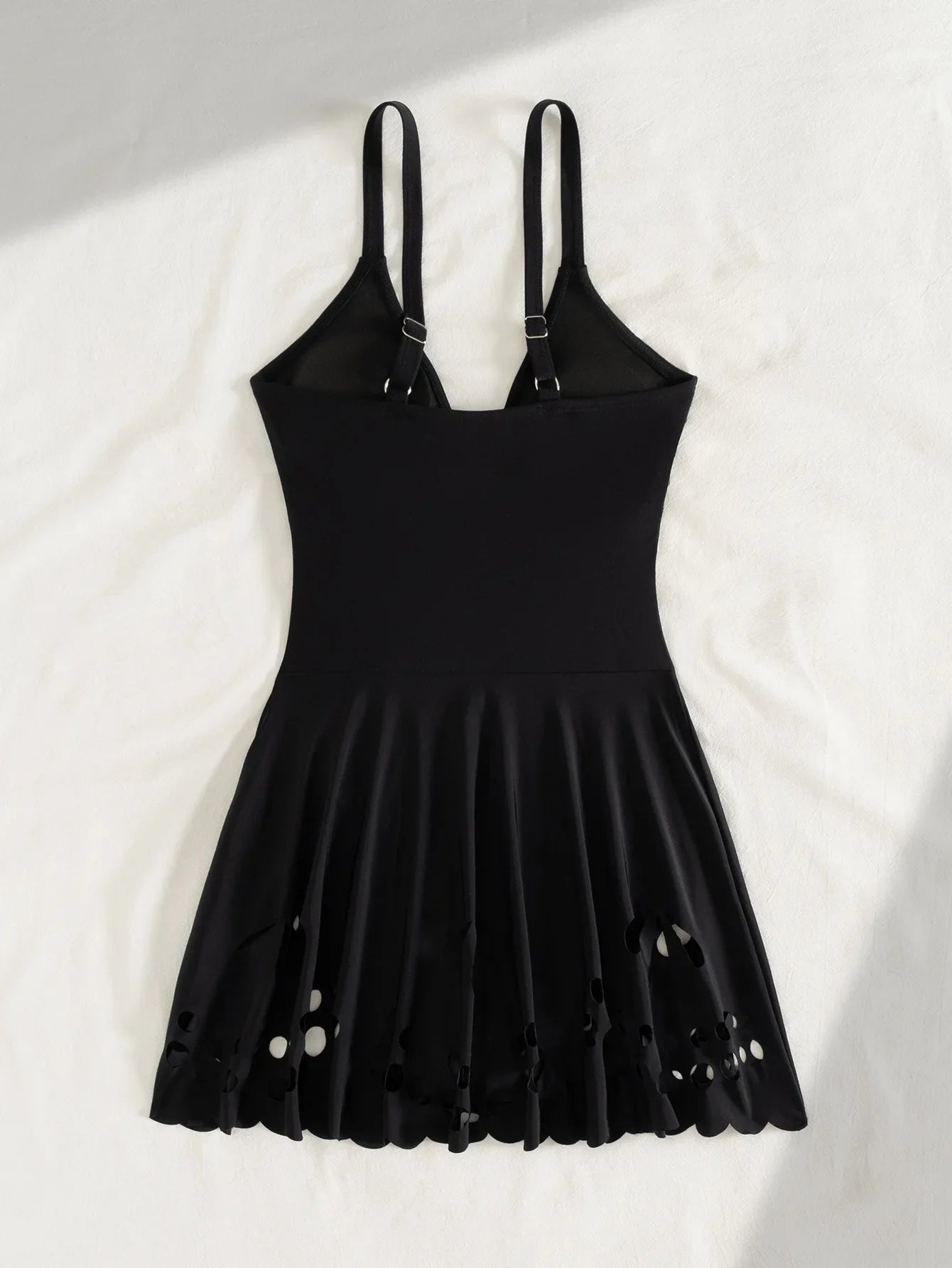 Vintage Black Skirt One Piece Swimsuit 2026 Women V Neck Cross Slim Tummy Control Swimwear Beach Holiday Bathing Suits Monokini