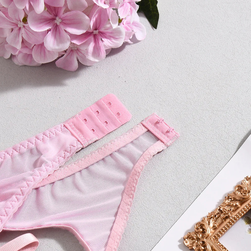 Toucheart Women Lace Sexy Lingerie Panty Patchwork Solid Color Skinny Plunge See-through Romantic Interesting Underwear Cute Set