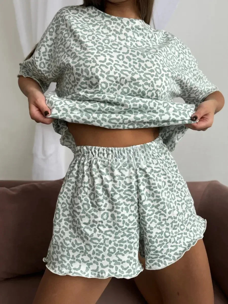 Leopard Print Pajama Set for Women Summer Sexy Crop Top and Shorts Loungewear Loose Short Sleeve Sleepwear Home Outfit