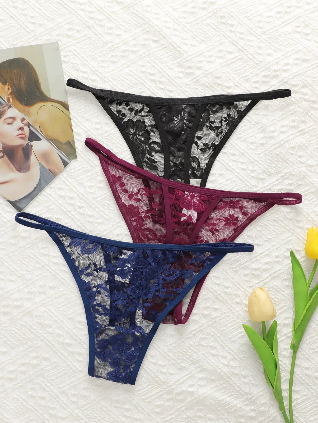 3-Pack Multi-Color Lace Thong Low-Waist Seamless Hollow Easy Wash Quick Dry Comfortable Fitting Underwear C305