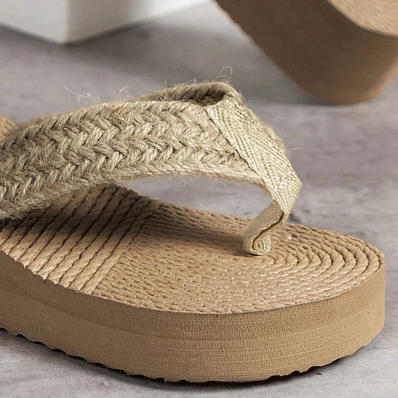 Straw Rope Weave Wedge Flip Flops Women Lightweight Thick Bottom Beach Slippers Woman 2025 Summer Clip Toe Platform Sandals