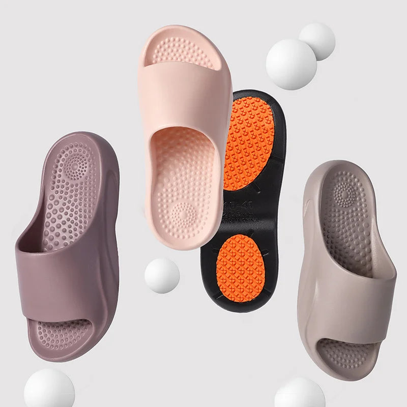 Non-Slip Shower Slippers Women Men Comfortable Soft Sole Couple Slippers Summer 2025 Lightweight Flat Heel Bathroom Slides