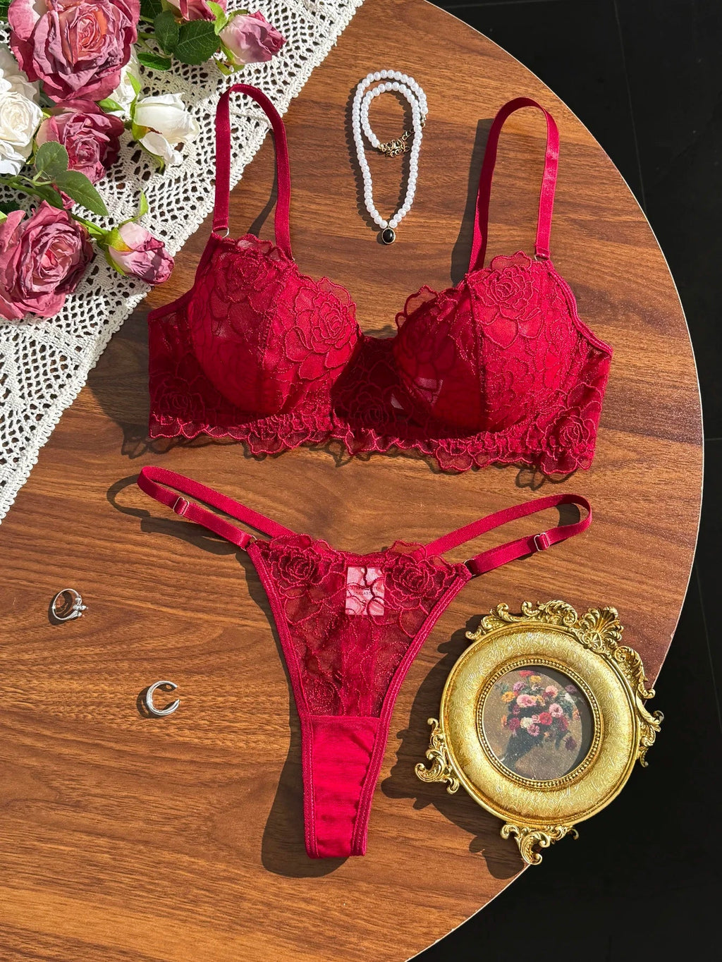 Luxurious Red Lace Underwear Set for Women French Romantic Embroidery Bra And Panties Two-Piece Set for Ultimate Comfort