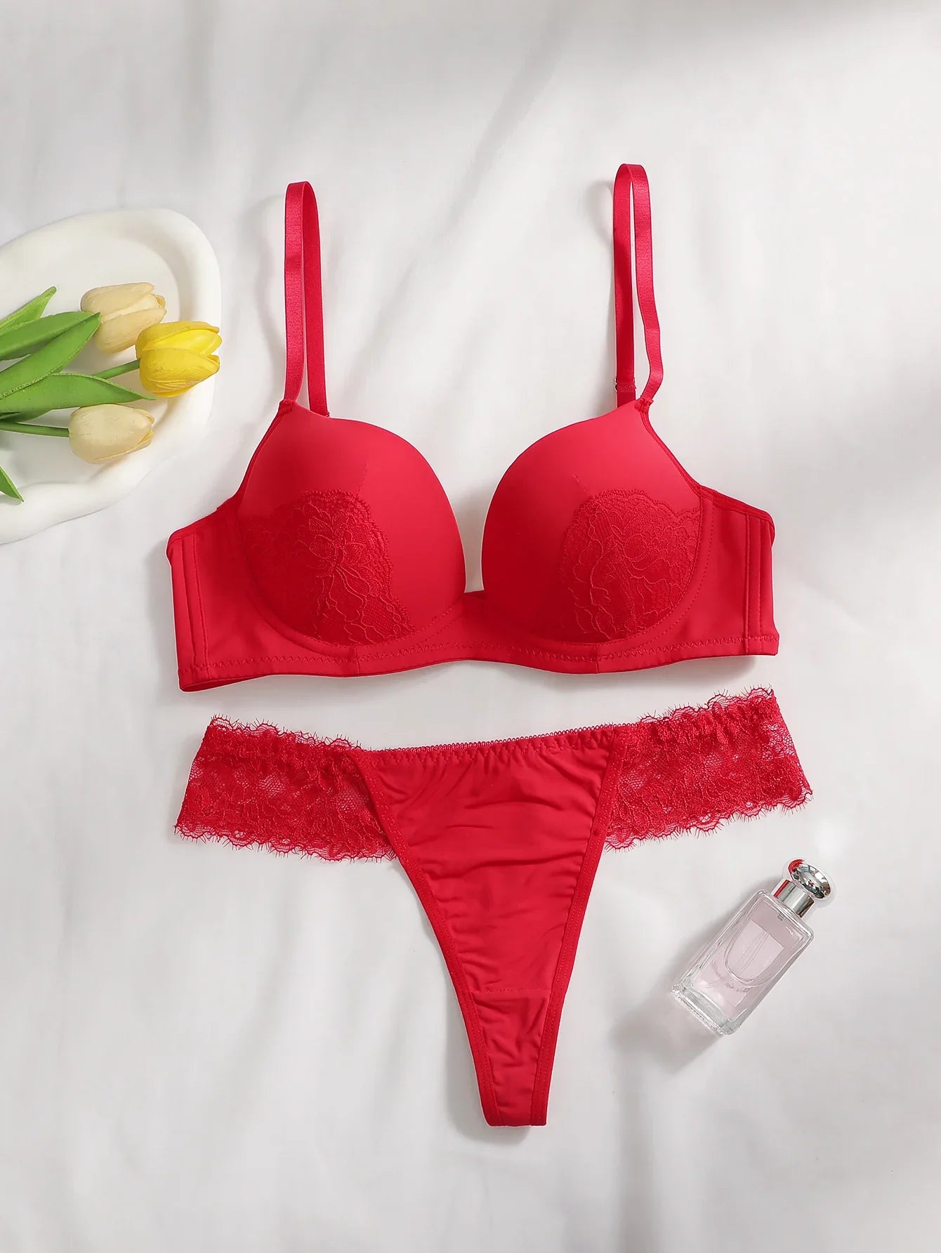 Women's sexy embroidered lace lingerie set with steel rims adjustable shoulder straps comfortable bra set J2527