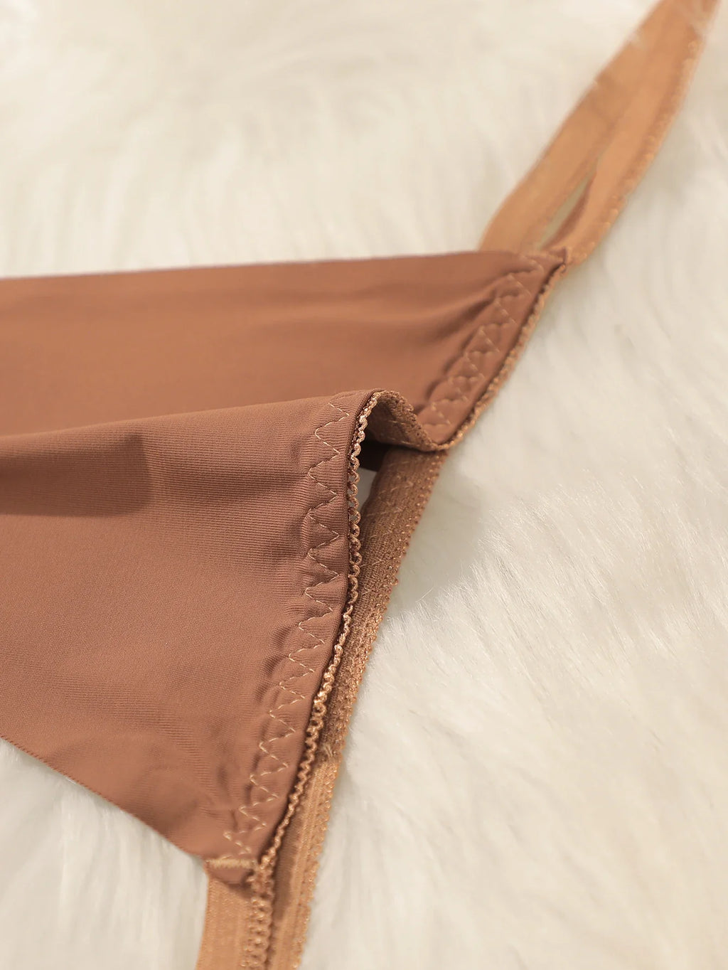 Minimalist and versatile hot selling sexy women's underwear oversized thong invisible underwear suitable for full dressing C2341