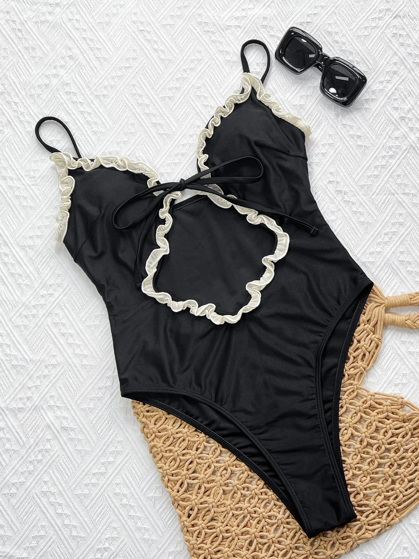 Contrast Color Women One-piece Suit Swimwear Sexy Hollow Out Frill Trim Swimsuit Lace-up Strappy Beachwear Bathing Suits Biquini
