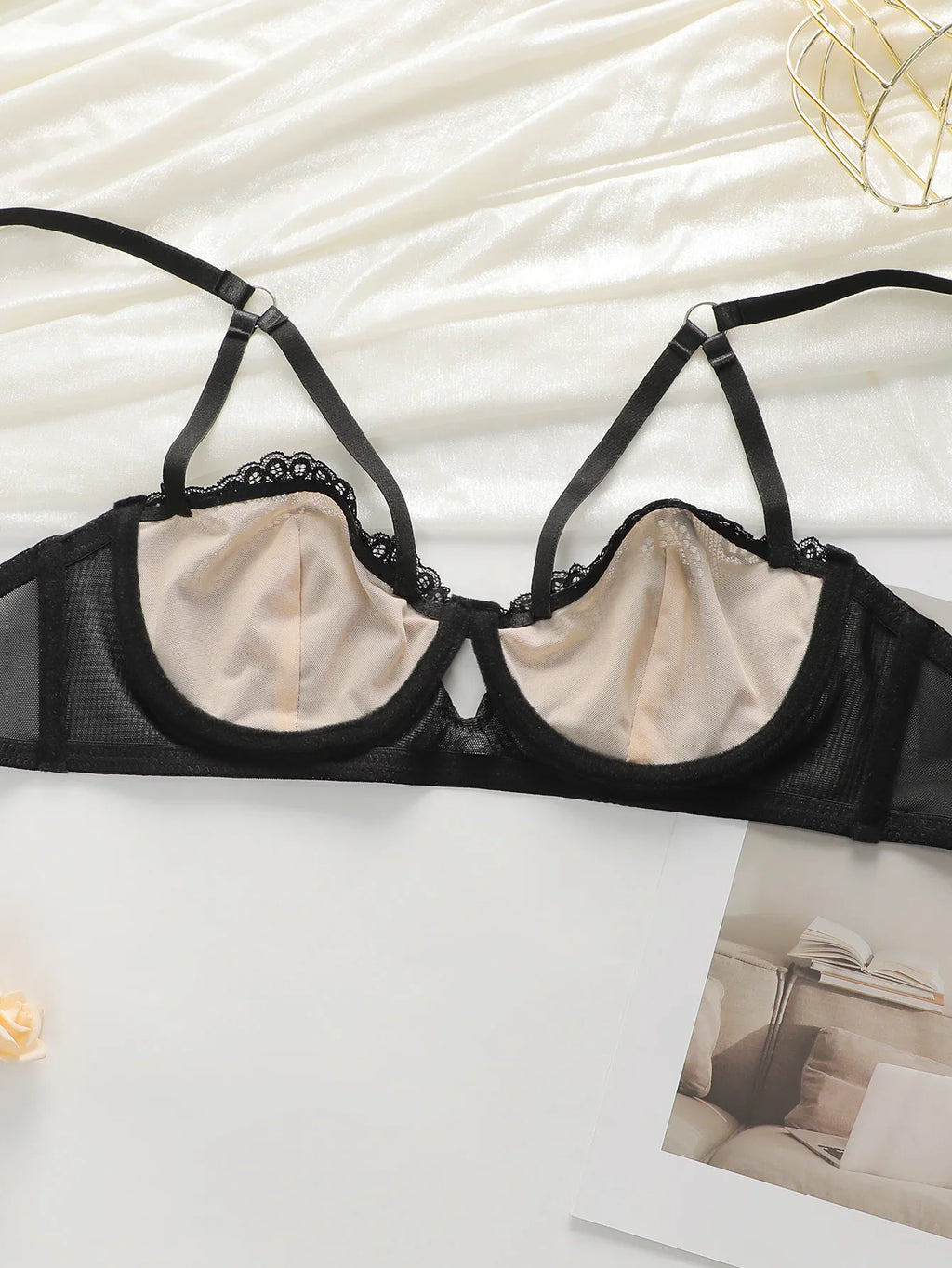 High Quality New Sexy Underwear For Women's Lace Transparent Hollow 3/4 Bra Gathering Steel Ring Push Up Underwear Set HR2634