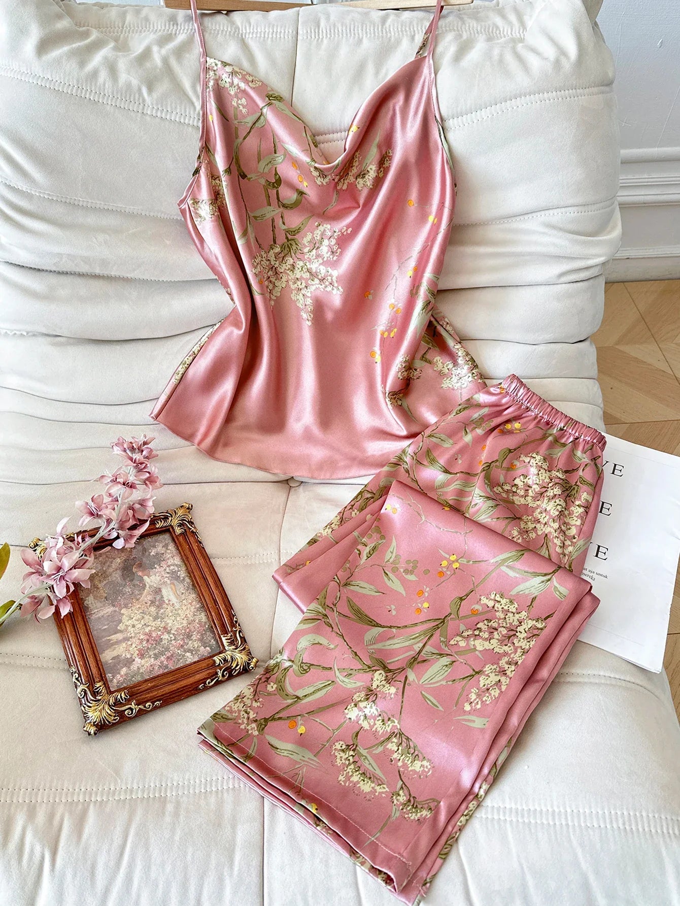 Fashion Cherry Print Women Pajamas Set Elegant Top and Shorts Sleepwear Casual and Comfortable Loungewear for Daily Comfort