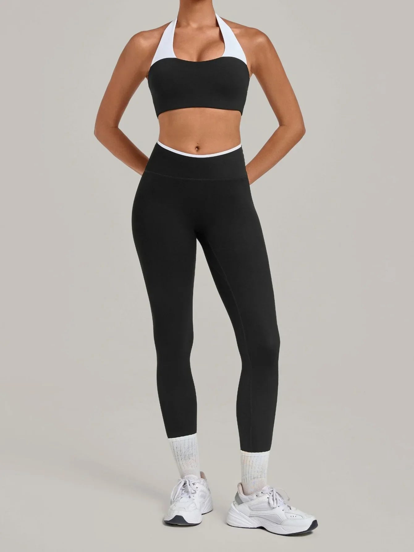 2 Pieces Color-block Yoga Sets Women  Hanging Neck Sports Bra High Waist Pants Built-in Pockets Outdoor Fitness Workout Suit