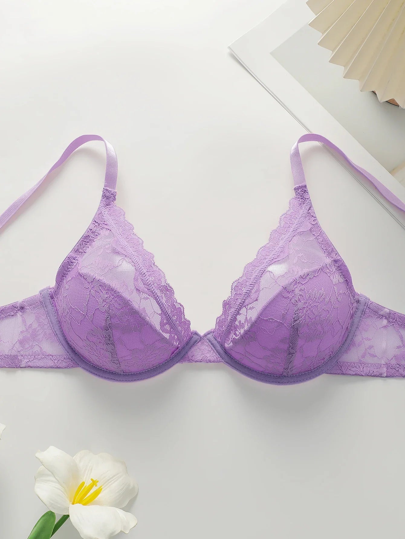 Beautiful fashionable colored strip steel support underwear thin lace semi transparent women's underwear sexy Lingerie HR2635
