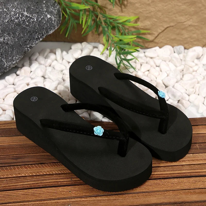 Women's Flower Decor Med Heel Flip Flops Simple Style Black Wedge Clip Toe Slides Woman Summer Outdoor Med Heel Slippers Mujer