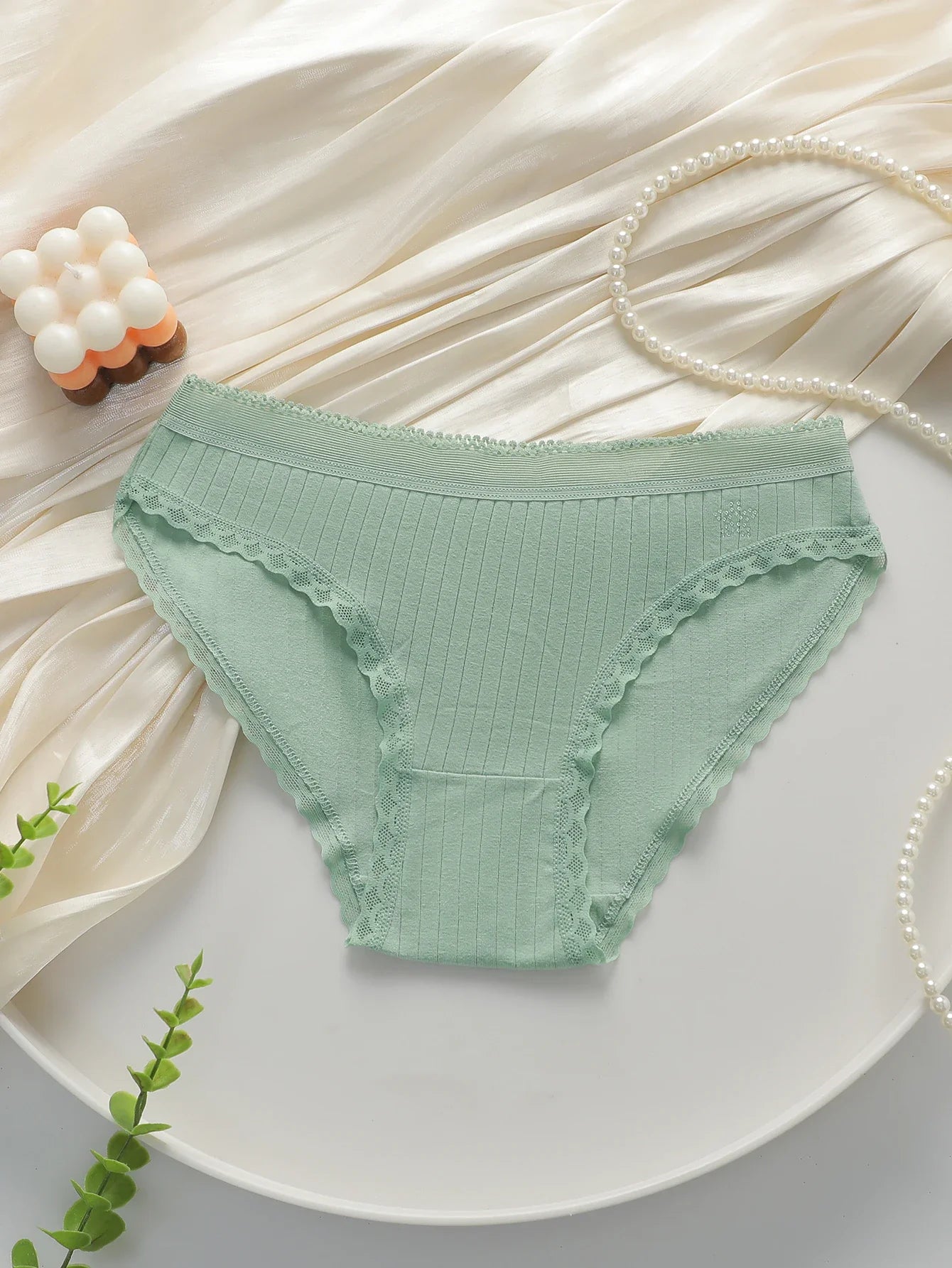 Women Ribbed Cotton Briefs Lace Trim Mid Waist Panties Soft Breathable Rhinestone Star Decor Ladies Daily Basic Underwear W134