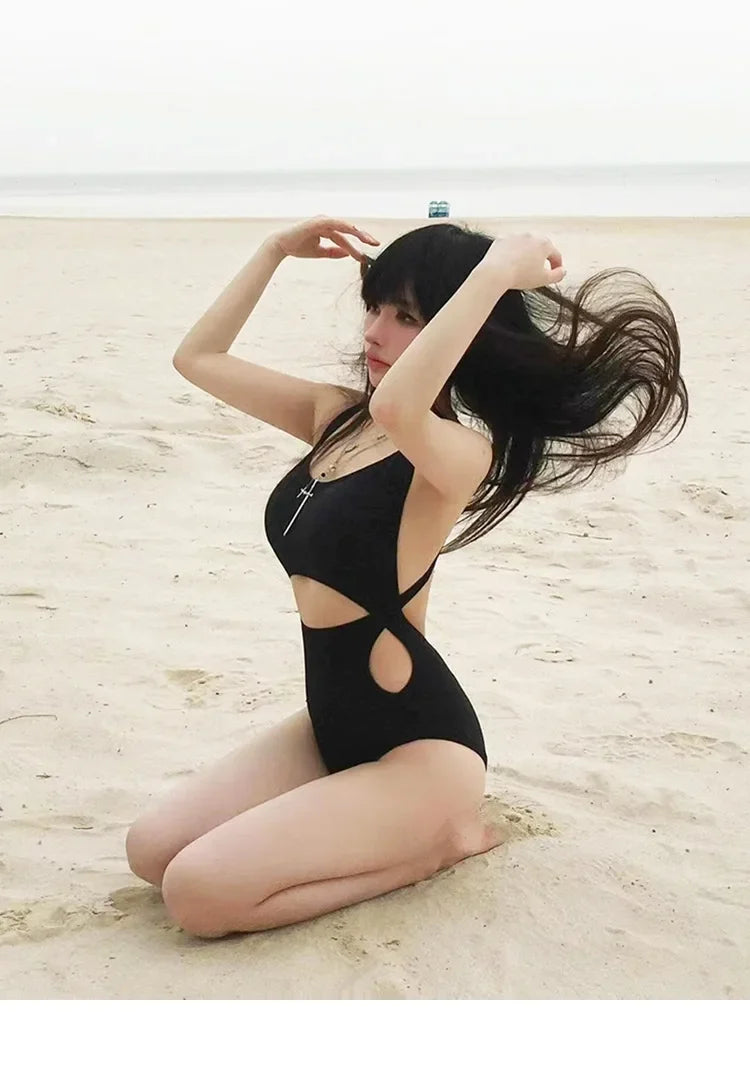 New Vacation Design with Hollowed Out Triangular Jumpsuit To Cover The Belly and Make You Look Slimmer, Hot Spring Swimsuit