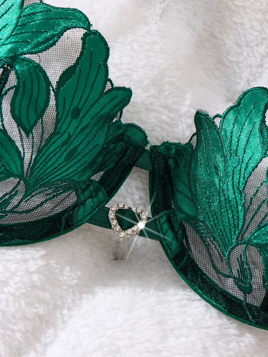 Exclusive green embroidery lingerie set for dates. Sexy see-through chiffon bra. High-end sensual women's underwear ZA824031