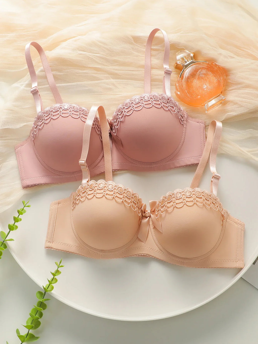 2-piece set of multi-color women underwear with steel rims gathered bra embroidered lace daily sweet braissere push up bra 1903