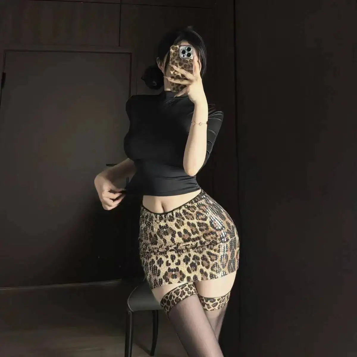 Straw-baby Girl Sexy Hot Girl Slim-fit Short-sleeve Top Elegant Leopard Print Sequin Short Skirt Slimming And Stylish Charm 5V05