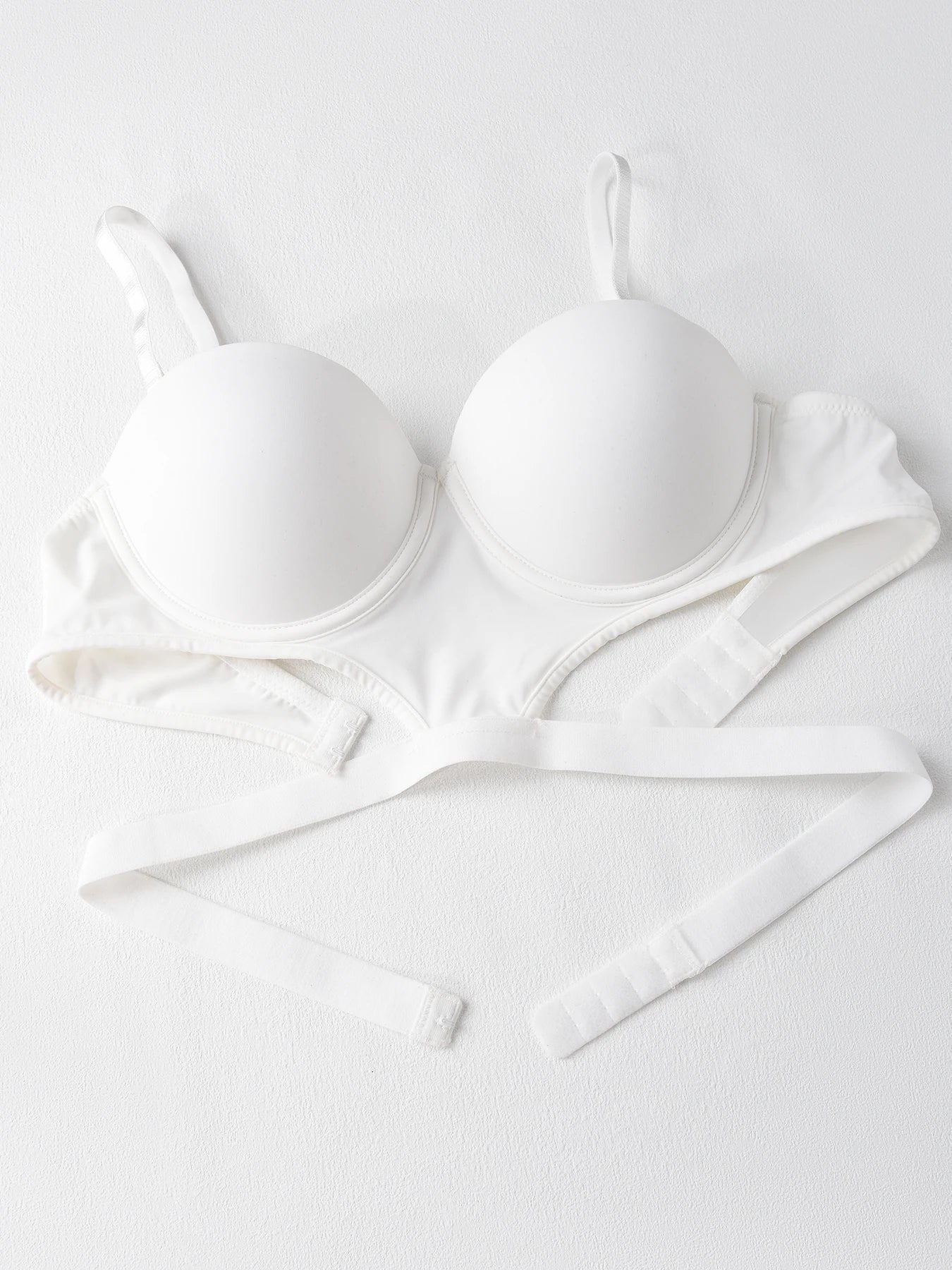 stylish sexy bra T-shirt underton beautiful back half cup smooth and exposed waist slim waist big exposed back push up bra