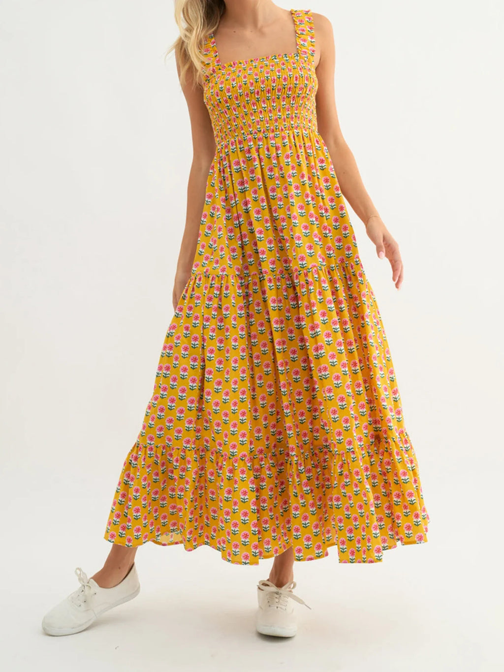 Women Summer Bohemian Floral Print Sundress Smocked Square Neck Sleeveless Backless A-line Long Tiered Ruffle Dress with Pockets
