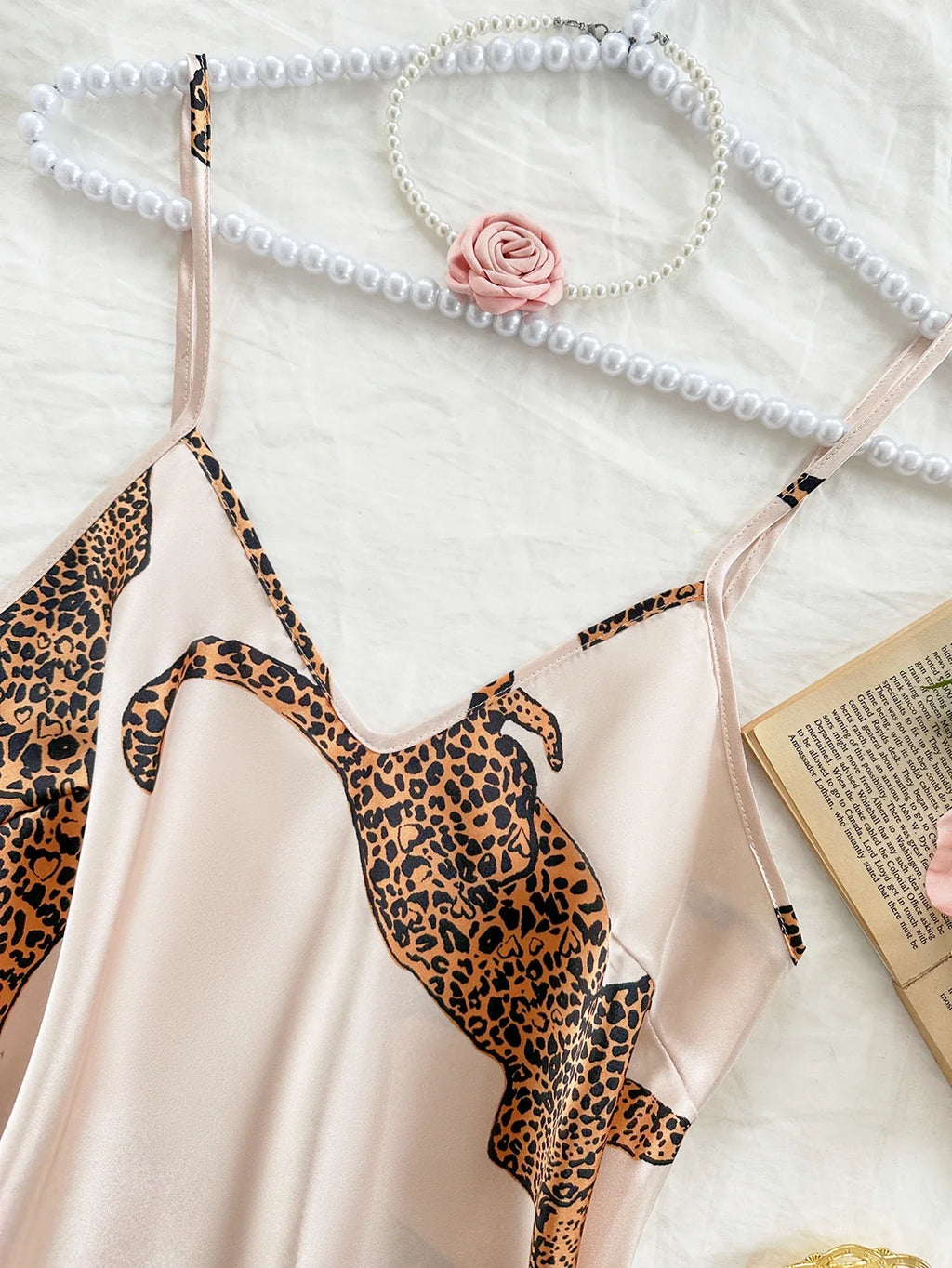 Summer 2-pieces Pink Leopard Printed Pajamas Set for Women Sexy Ice Silk Stain Sleepwear Casual Crop Tops and Shorts Lounge