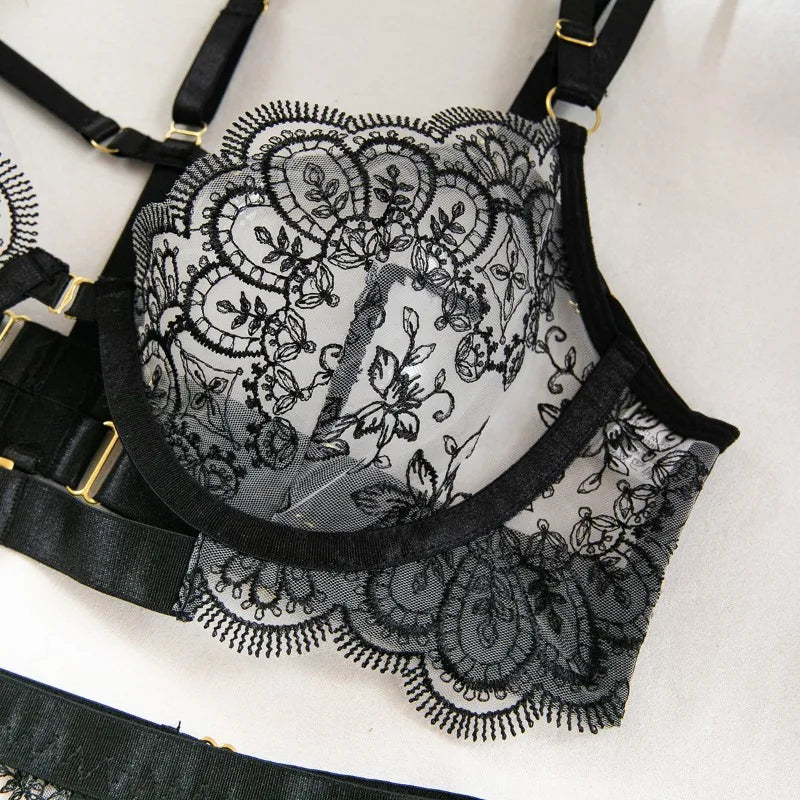 Toucheart 5 Piece Sexy Embroidery Underwear Set for Women Mesh Patchwork See-through Halter Underwear Garters Sexy Lingerie Set