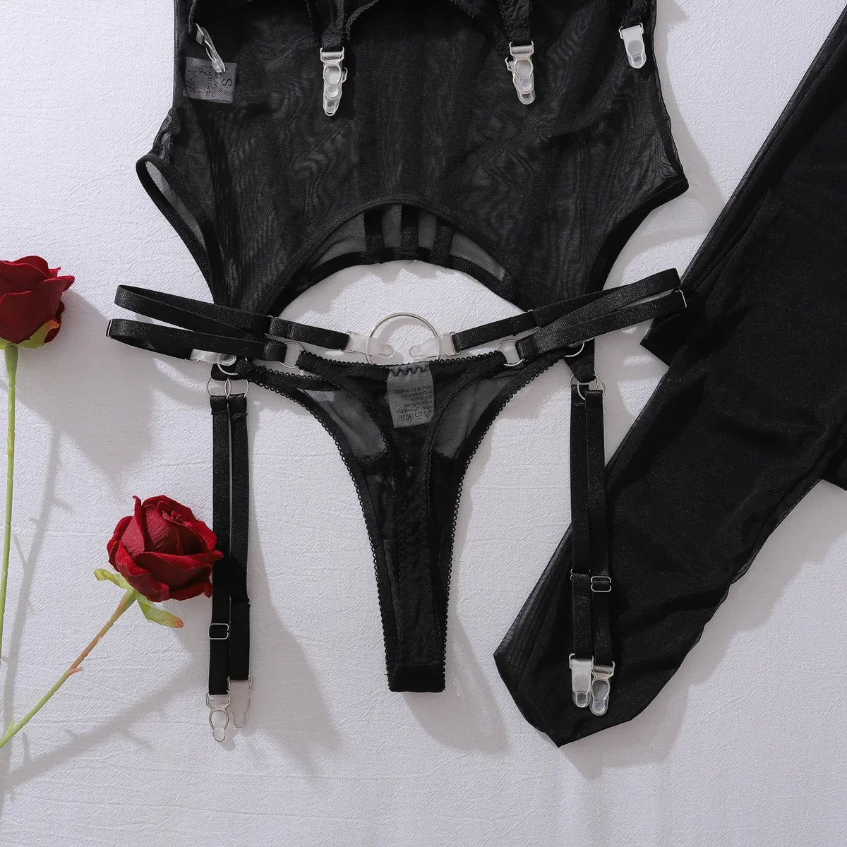 Toucheart Erotic Lingerie Heavy Industry Bundled Splicing Mesh Temptation Halter Neck Slimming Hot Underwear Set with Stockings