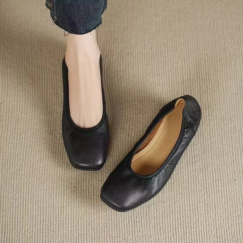 Comfortable Commuting Leather Shoes, French Style Shallow Low-Heel Single Shoes, Popular Women's 2026, Soft Sole Granny Shoes