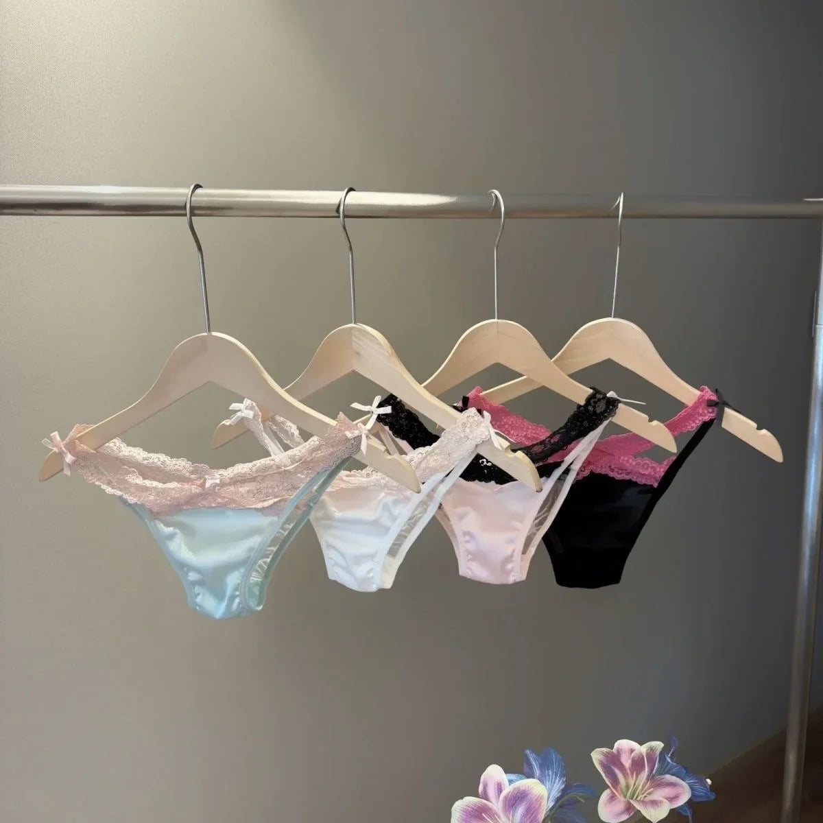 New Cotton Crotch Low Waist Lace Panties Briefs Satin Silk Underwear for Women Cross Belt Bow Lace Briefs Female Lingerie