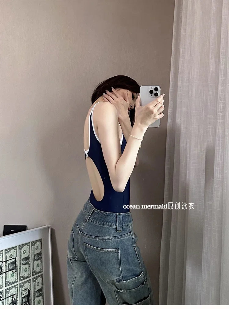 New year's one-piece swimsuit for women, conservative and slimming, gathering girls, Instagram style hot spring swimsuit