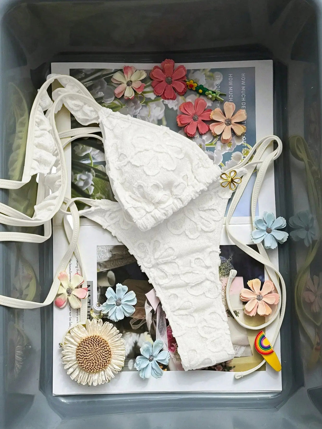 Sexy White Lace Bikini Set 2026 Women Metal Flower Ruffle Strap Push Up Bra Thong Swimsuit Summer Bathing Suit Holiday Swimwear