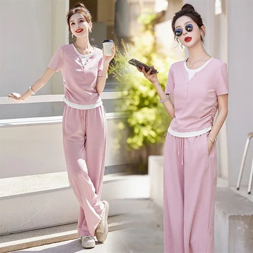 Knitted two-piece casual suit is loose and comfortable