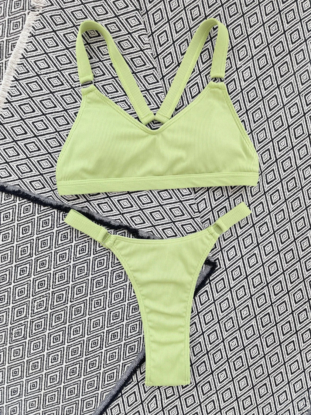 Sexy Ring Linked Backless Bikini Set Women Solid Black White Hollow Out Push Up Micro Swimsuit 2024 Bathing Suit Thong Swimwear