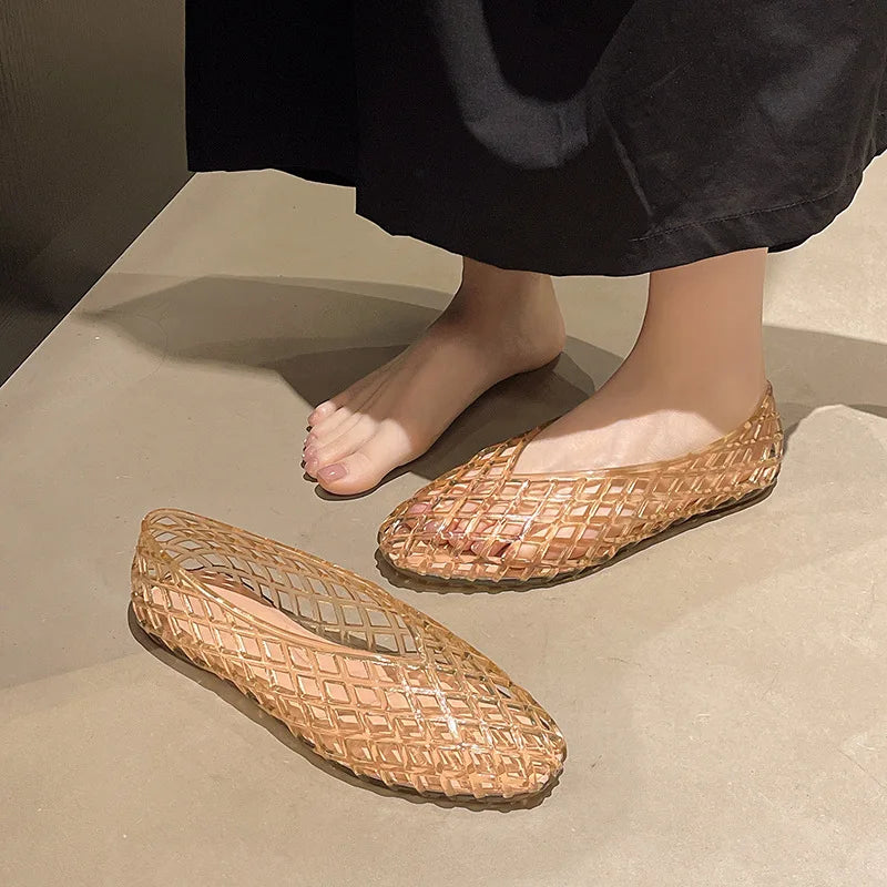 Women Crystal Jelly Shoes Girls Fashion Summer Flats Sandals V-mouth Slip-on Style Soft Sole Girls Daily Walking Driving Flats