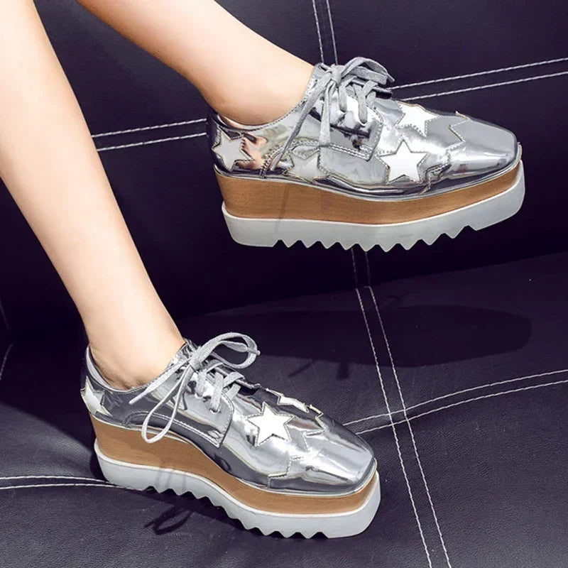 Luxury Stars Chunky Platform Brogue Shoes Women Lace Up Thick Sole Patent Leather Shoes Woman Non Slip Wedges Oxford Flats Mujer