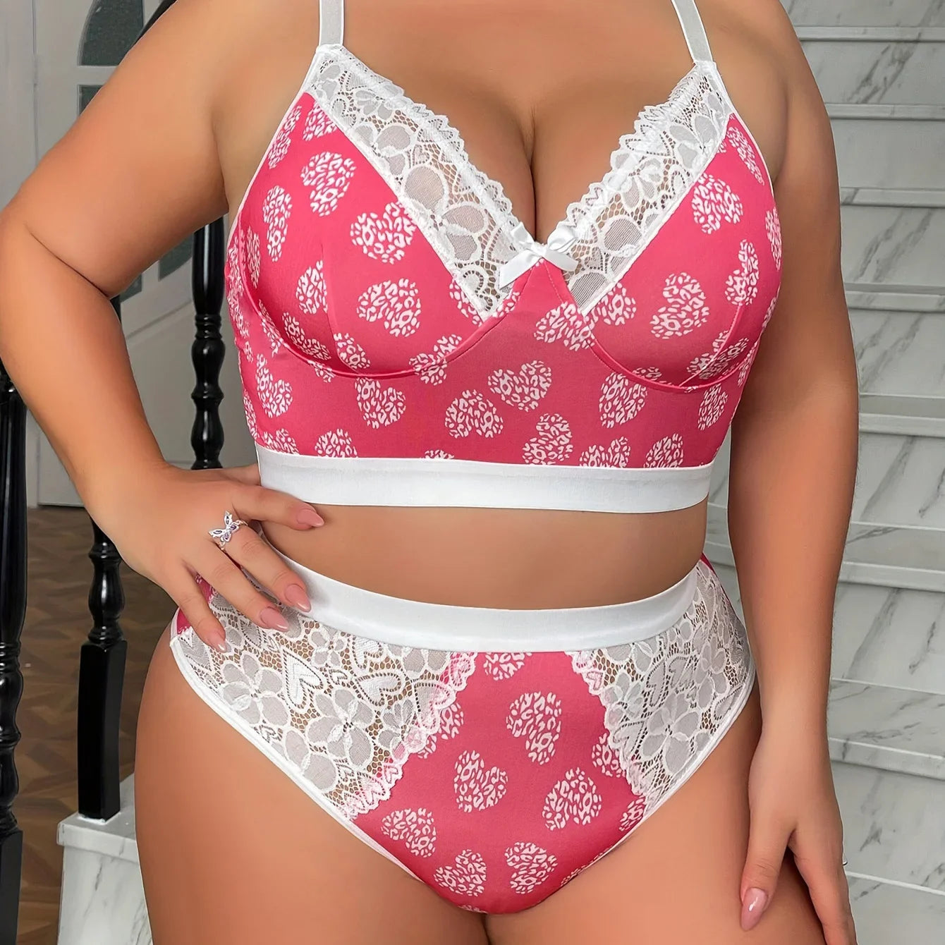 New Arrival Plus Size Ditsy Print Lingerie Set Sexy Minimizer Bra Cami Side Support Thin