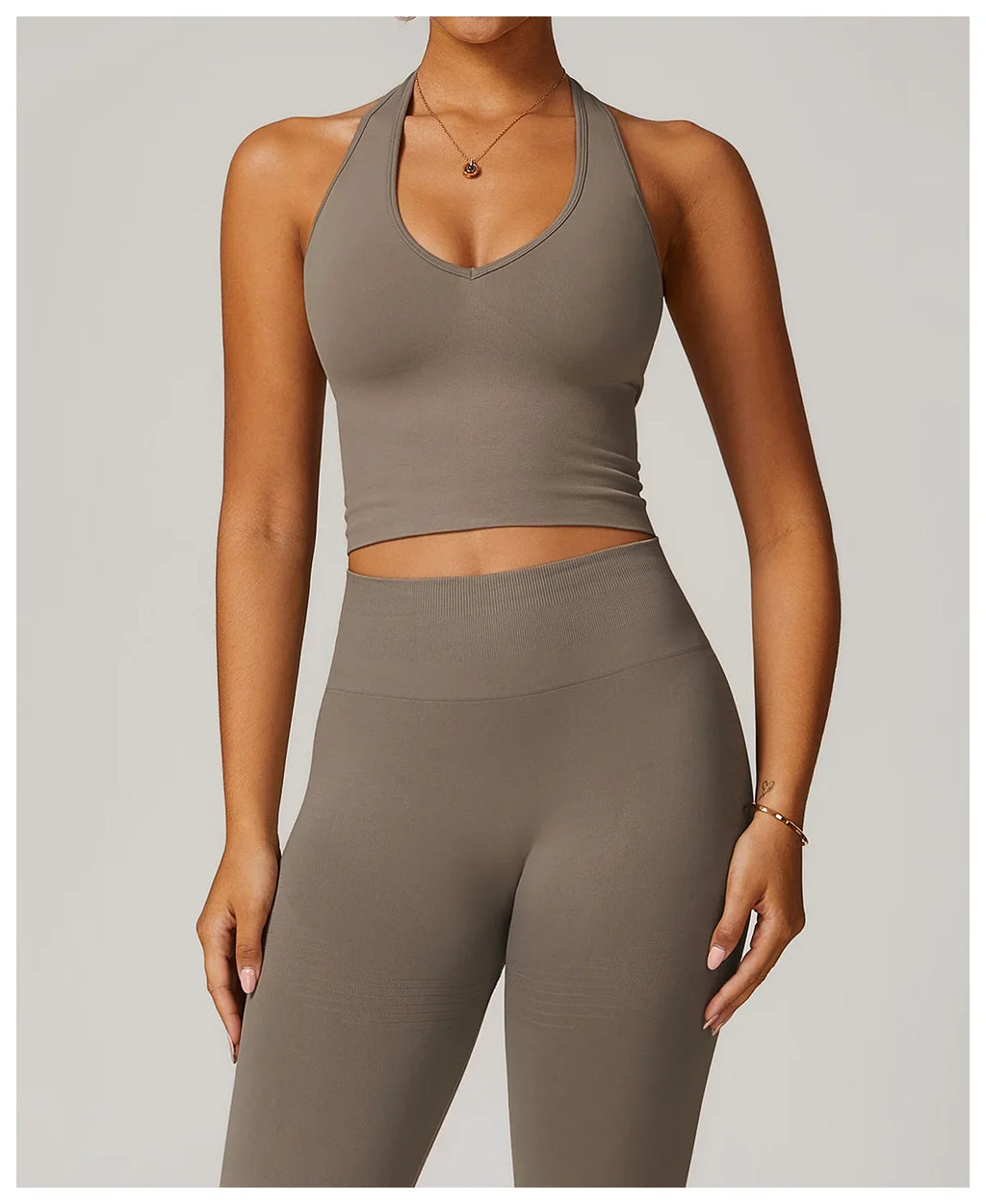 Seamless High Stretch Sports Bra Women Halter Yoga Bra Padded Backless Sports Bras Gym Crop Top Push Up Workout Yoga Tops Woman