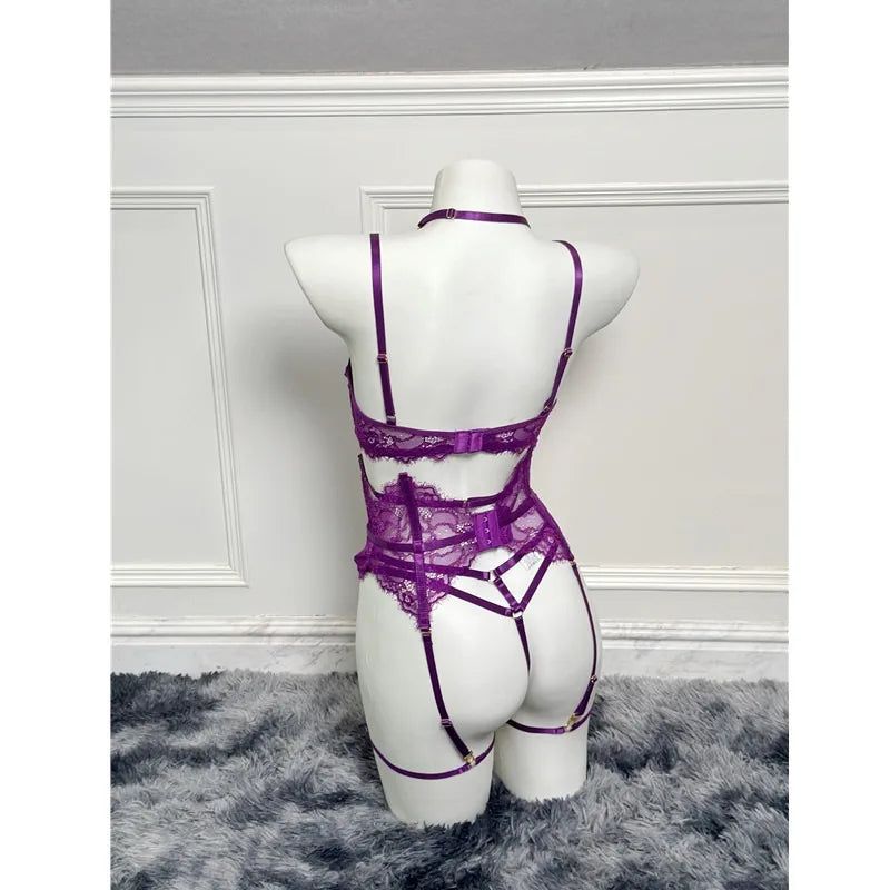 Toucheart Sexy Lingerie Suit for Women Lace Patchwork Halter Bra Set Solid Color Sexy Mesh See-through Garters Underwear Set New