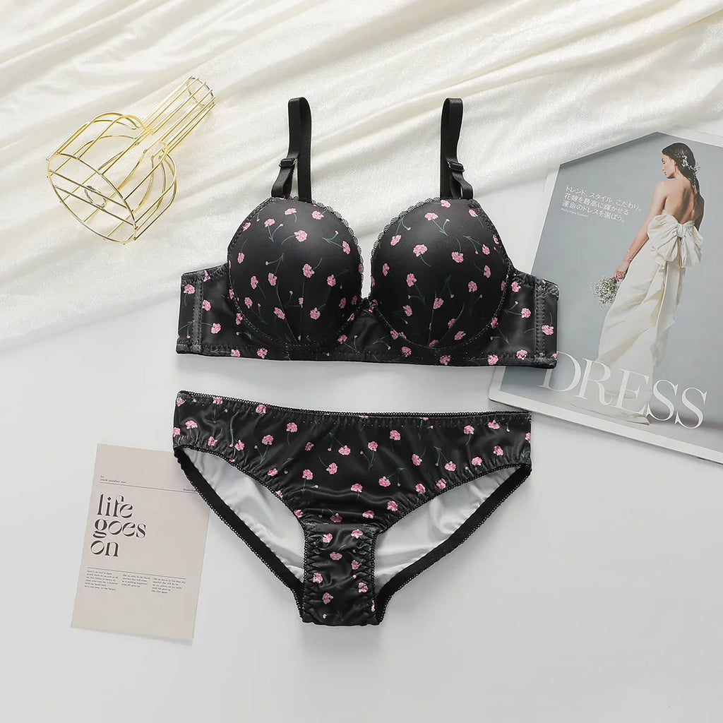 Two Piece Women Underwear Set With Floral Print Design 3/4 Cup Hood Gathered And Matching Triangle Underwear Sexy Lingerie A2169