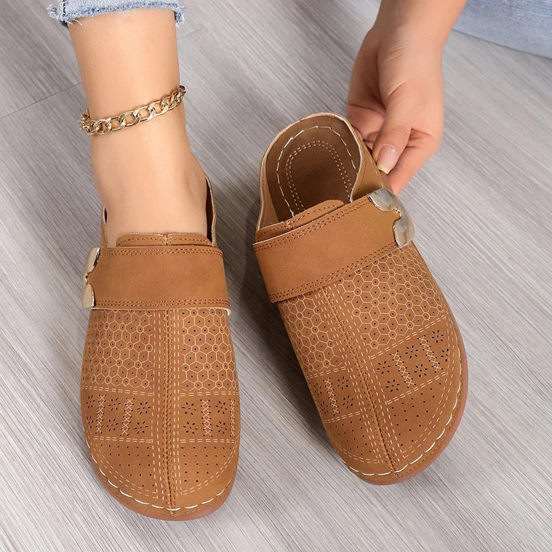 Closed Toe Med Heels Slippers Women Fashion Buckle Wedge Heel Sandals Woman 2025 Summer Lightweight Casual Non-Slip Beach Shoes