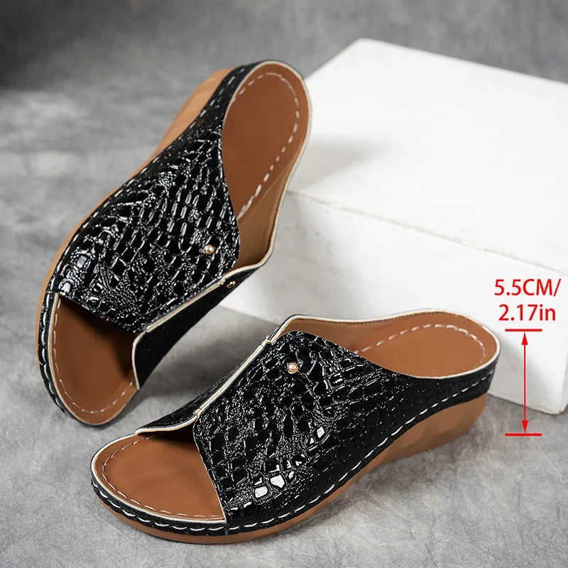 Gold Snake Pattern Wedges Sandals Women Lightweight Thick Sole Platform Slippers Woman Plus Size Non Slip Beach Sandalias Mujer