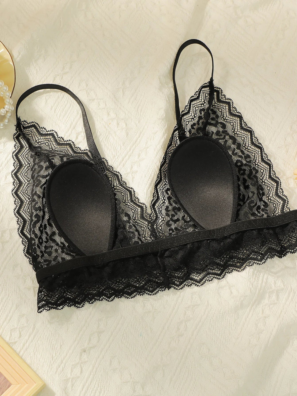 Women's sexy embroidered lace bra, transparent without steel ring gathering push ups fun and comfortable close fitting bra A2375