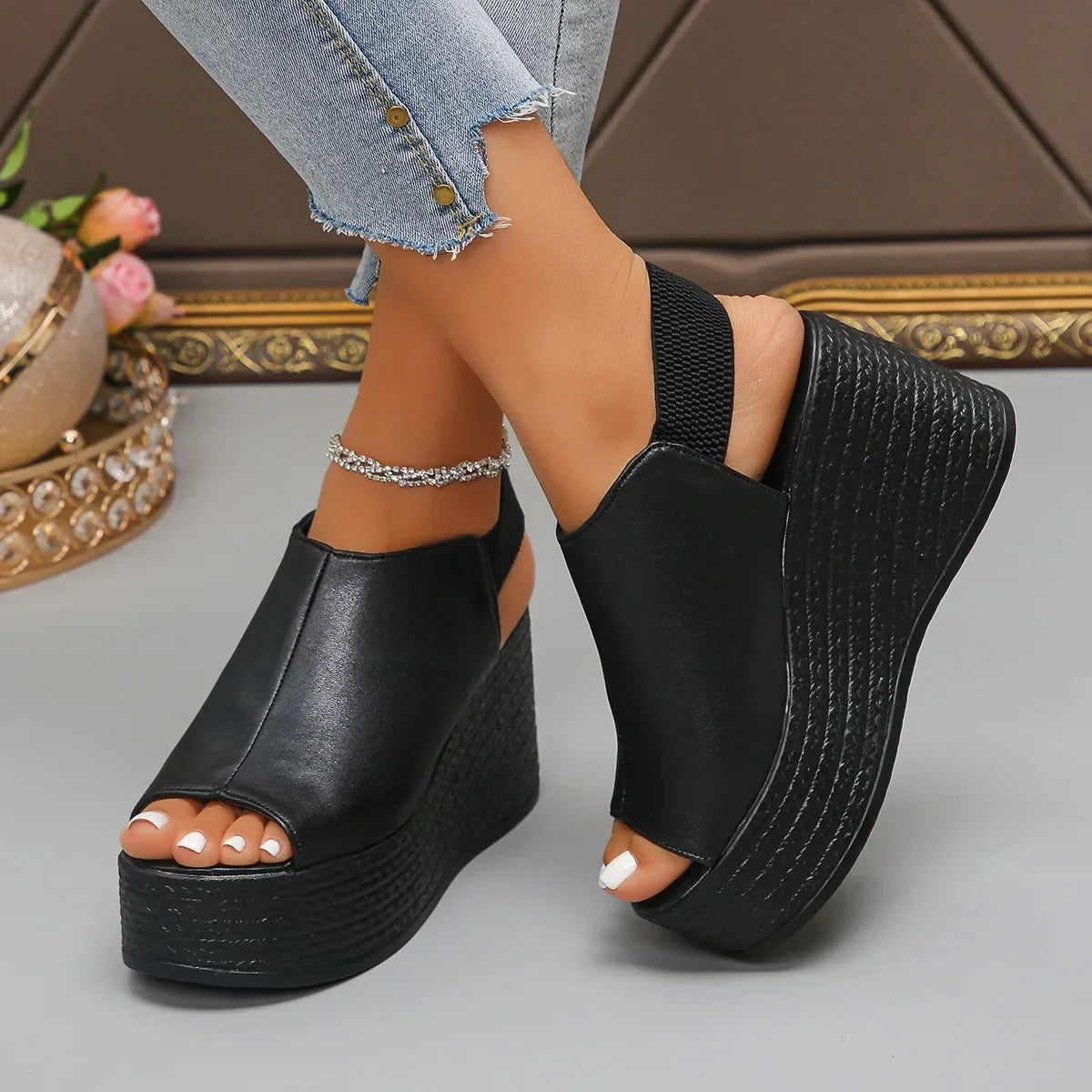 Fish Mouth Leopard Fashion Casual Wedge Heel Slippers for Women's 2026 Summer New Open Toes Breathable Comfortable Beach Sandals