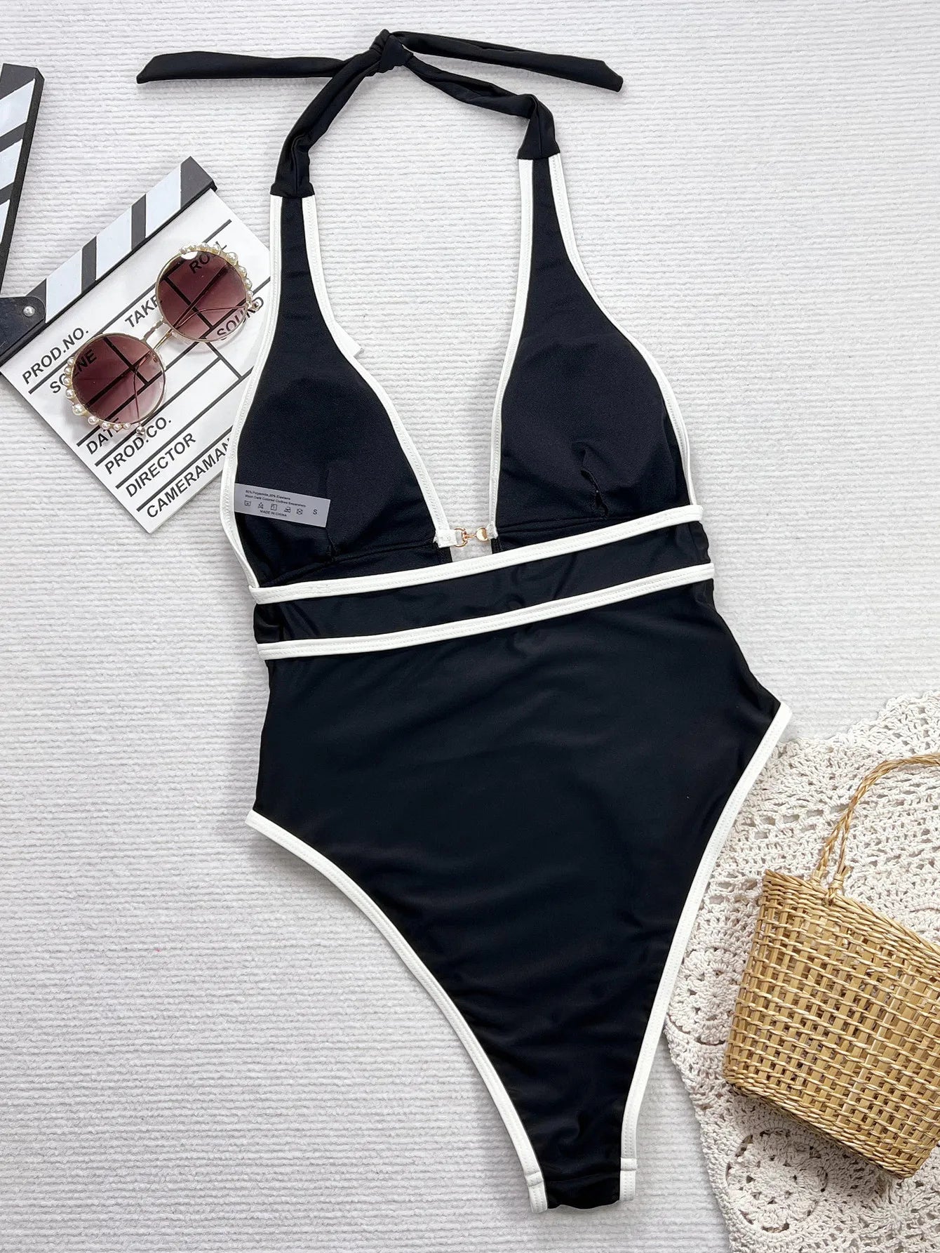 Beach Holiday Look Women's One-Piece Swimsuit Sexy Deep V Neck Backless Swimwear Bodysuit Pearl Decor Bathing Suits Beachwear