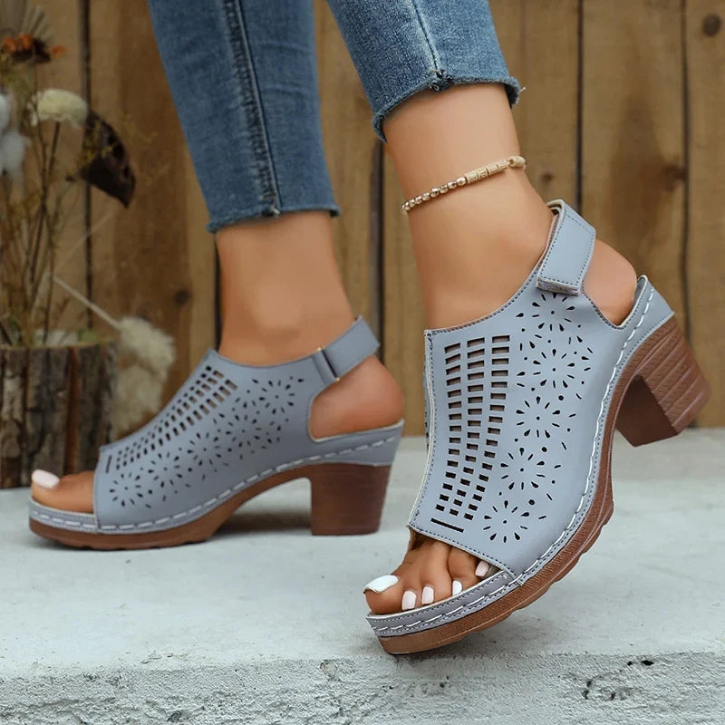 Retro Hollow Out Thick Heeled Sandals for Woman Summer Lightweight High Heels Sandals Women Plus Size Outdoor Platform Sandles