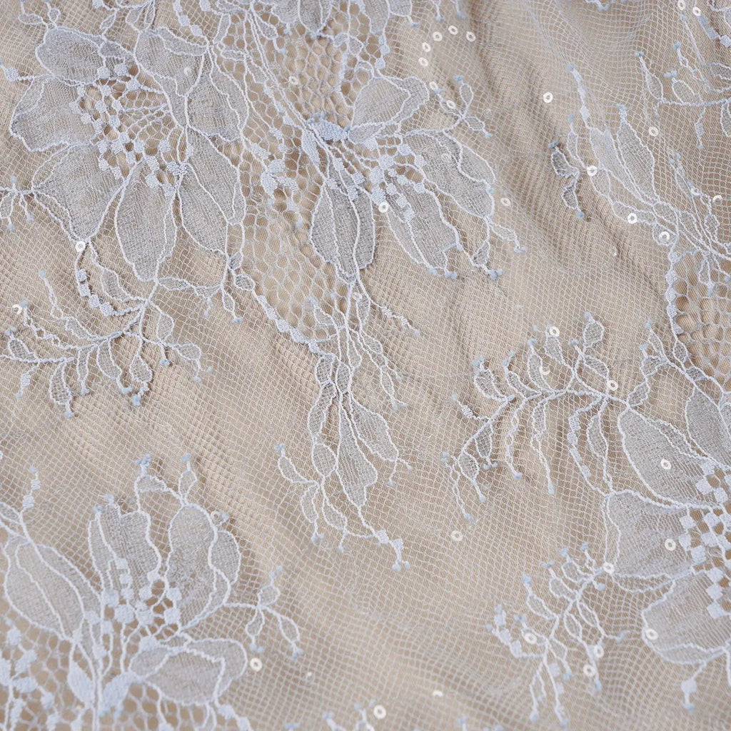 Dreamy and Western-style lace pleated princess dress with sparkling sequin design and puff-sleeved high-waisted dress.