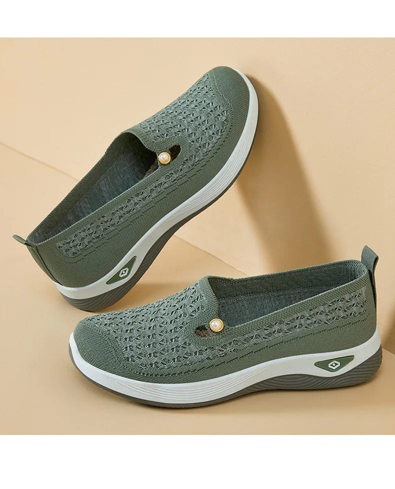 Shoes for women Spring Autumn hot casual shoes with soft soles lightweight single shoe for women breathable mother shoes