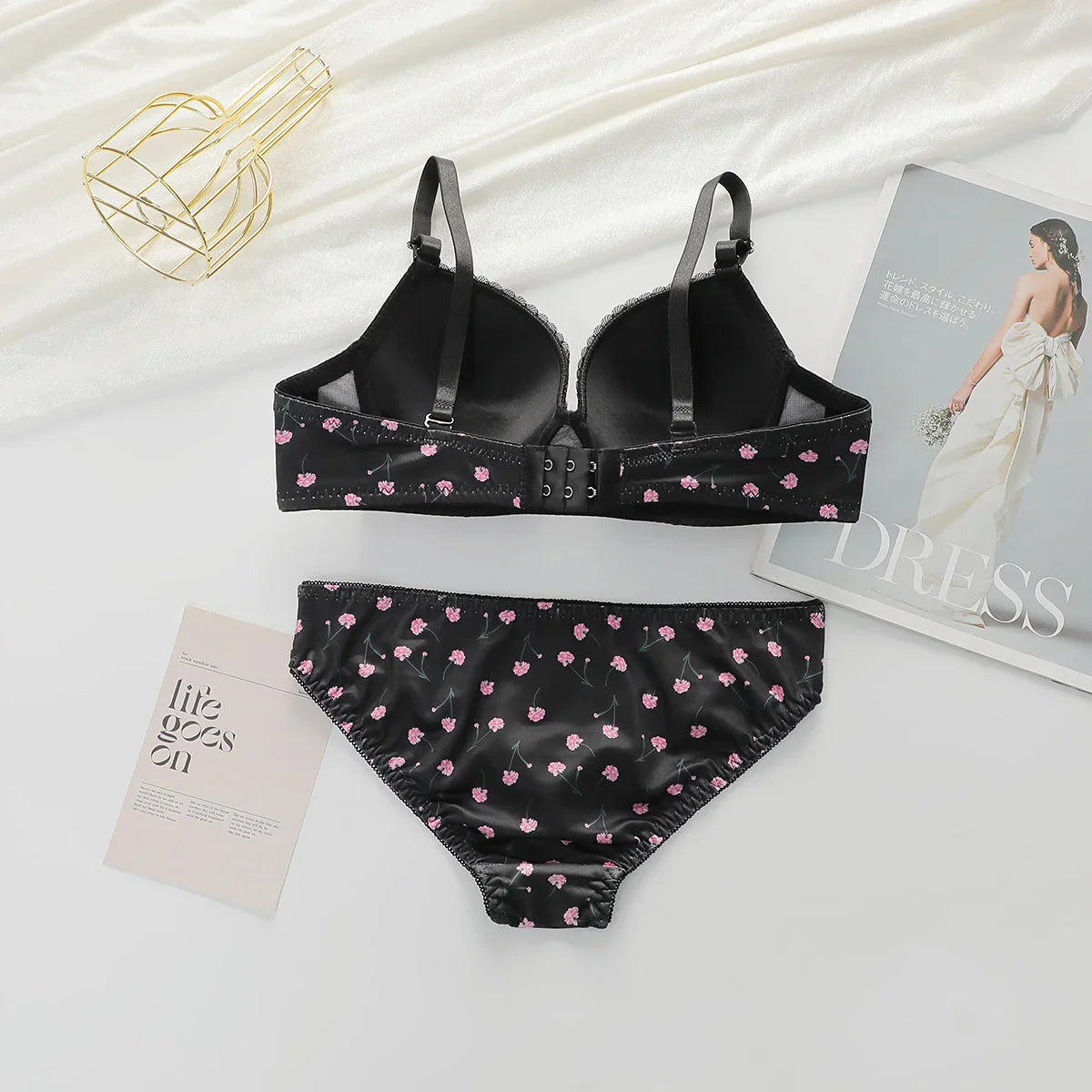 Two Piece Women Underwear Set With Floral Print Design 3/4 Cup Hood Gathered And Matching Triangle Underwear Sexy Lingerie A2169