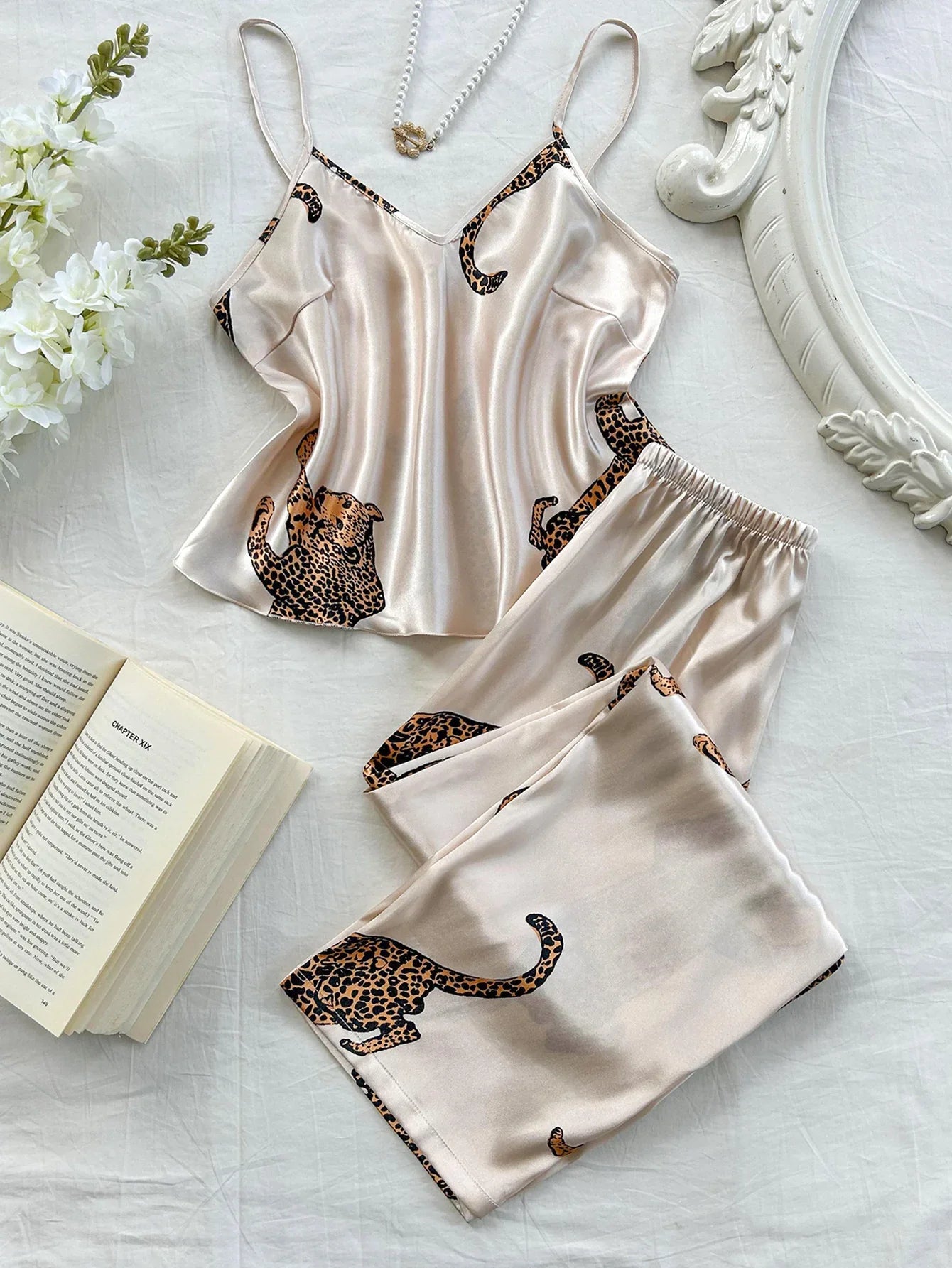 Comfortable Fashionable 2pcs V Neck Leopard Print Suspender Long Pants Pajama Set