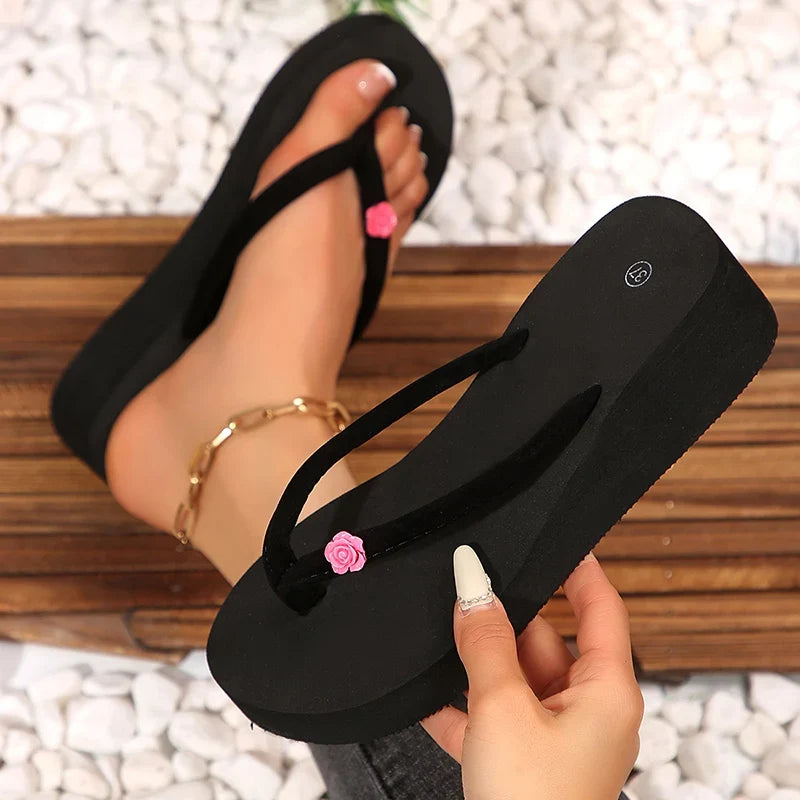 Women's Flower Decor Med Heel Flip Flops Simple Style Black Wedge Clip Toe Slides Woman Summer Outdoor Med Heel Slippers Mujer