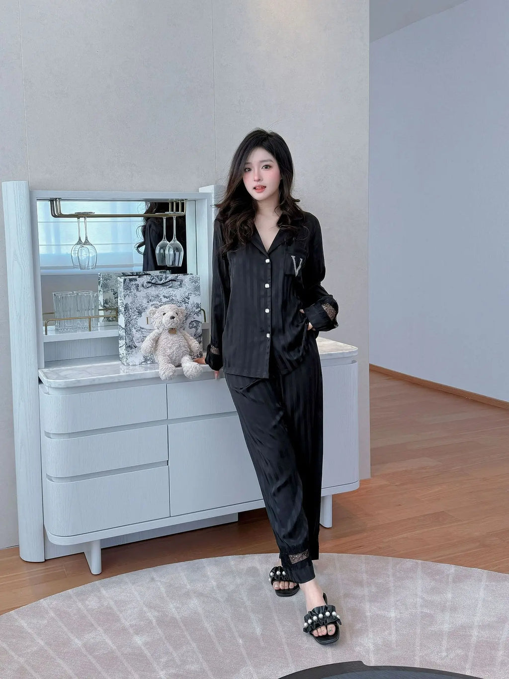 Lace splicing light luxury pajamas for women long-sleeved ice silk silk early spring comfortable home wear set