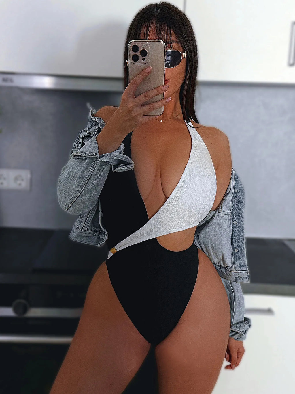 2025 New Fashion Bikini White and Black Contrasting Color Hollow Strap One-piece Swimsuit Beach Bathing Suit Women Купальник